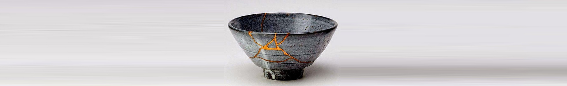 vous connecter, identifier ce qui est casser/fêler/briser... de le panser et le réparer en passant par cette merveilleuse technique du Kintsugi. Vous ferrez des liens incroyables. Laissez vous surprendre par ce processus de réparation incroyable.